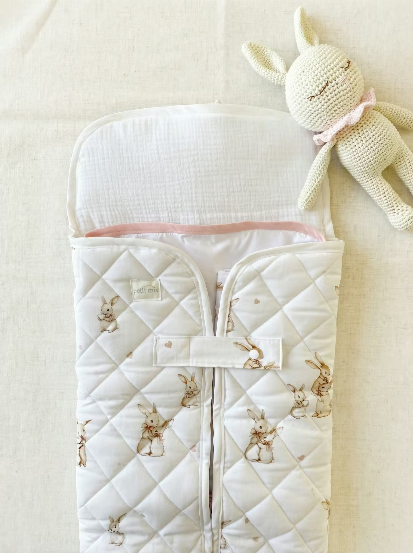Cambiador para bebé con doble capa impermeable y parte extraíble – Hecho a mano y personalizable Cambiador para bebé con doble capa impermeable y parte extraíble – Hecho a mano y personalizable