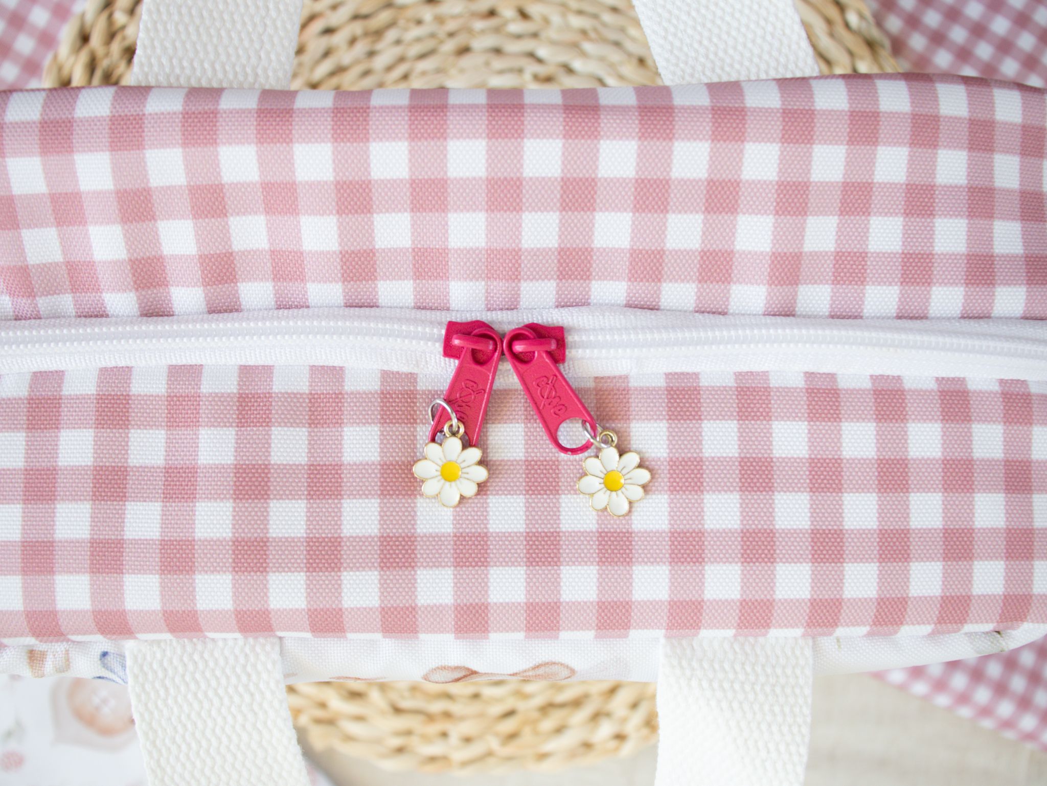 detalle maleta infantil detalle maleta infantil