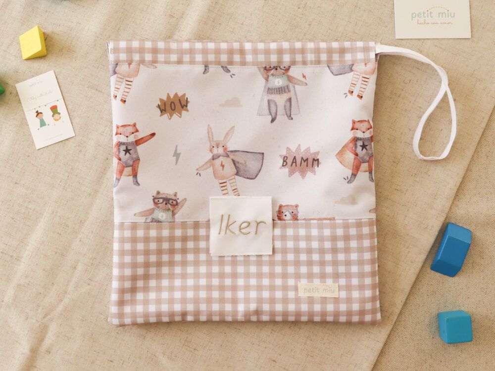 Bolsa de merienda o muda impermeable