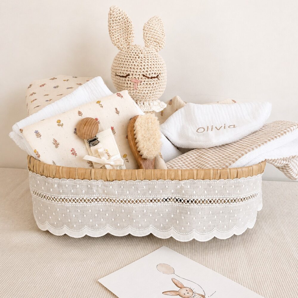 Canastilla personalizada para bebé. Regalo de nacimiento