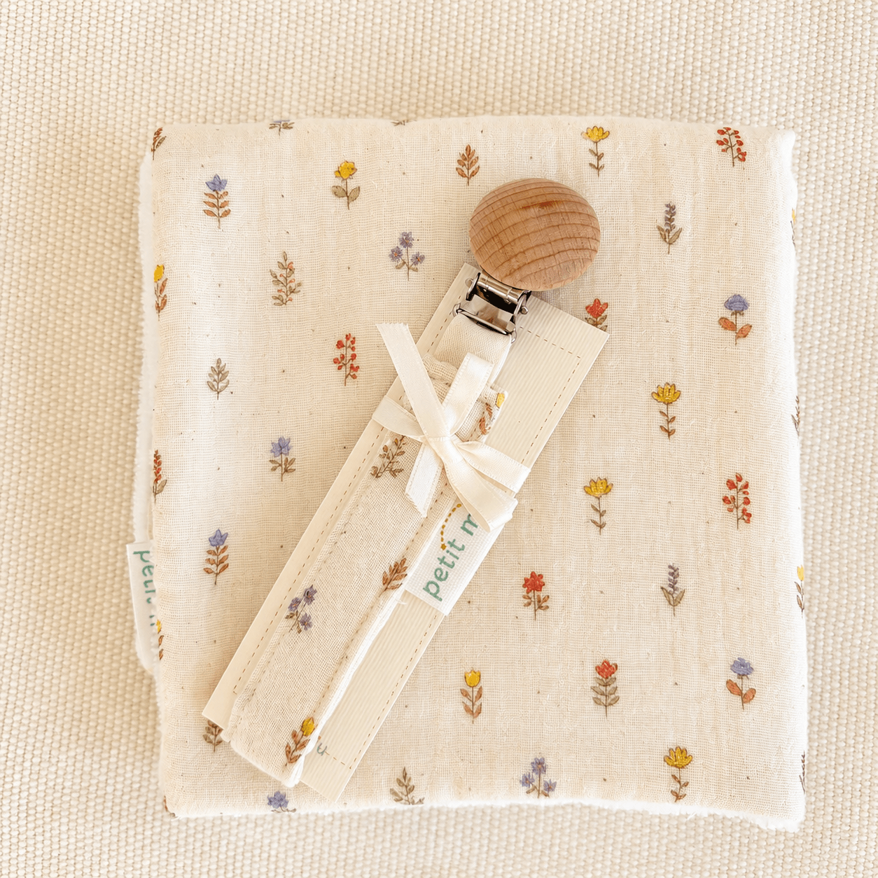 Tela para accesorios para bebé hecho a mano con estampado de flores Petit Miu Tela para accesorios para bebé hecho a mano con estampado de flores Petit Miu